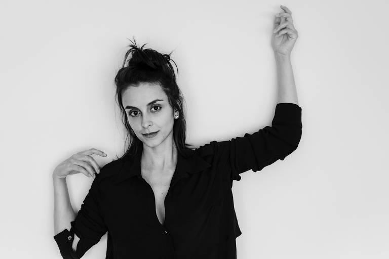 Escritora paulistana Aline Bei