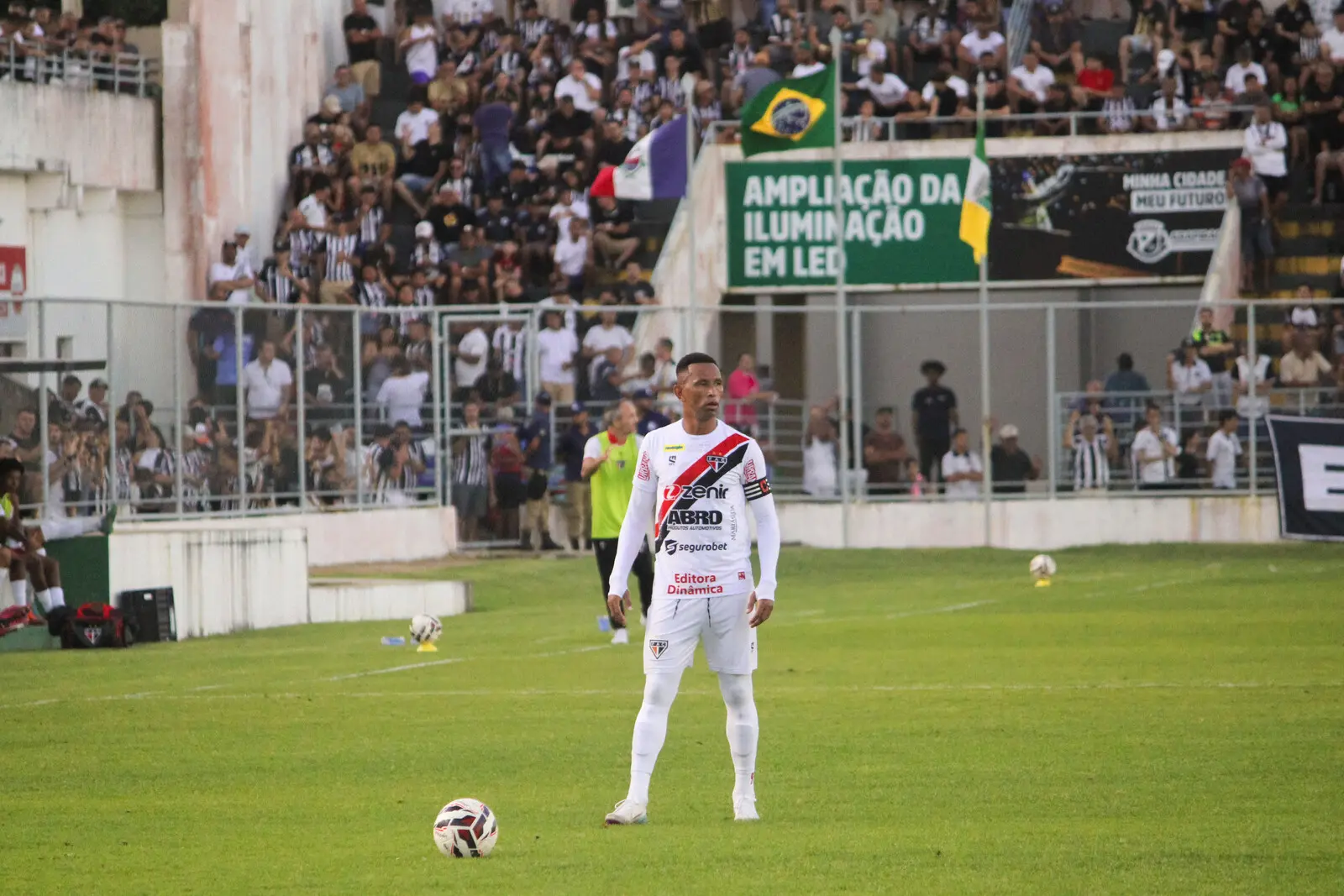 Ciel em ação pelo Ferroviário