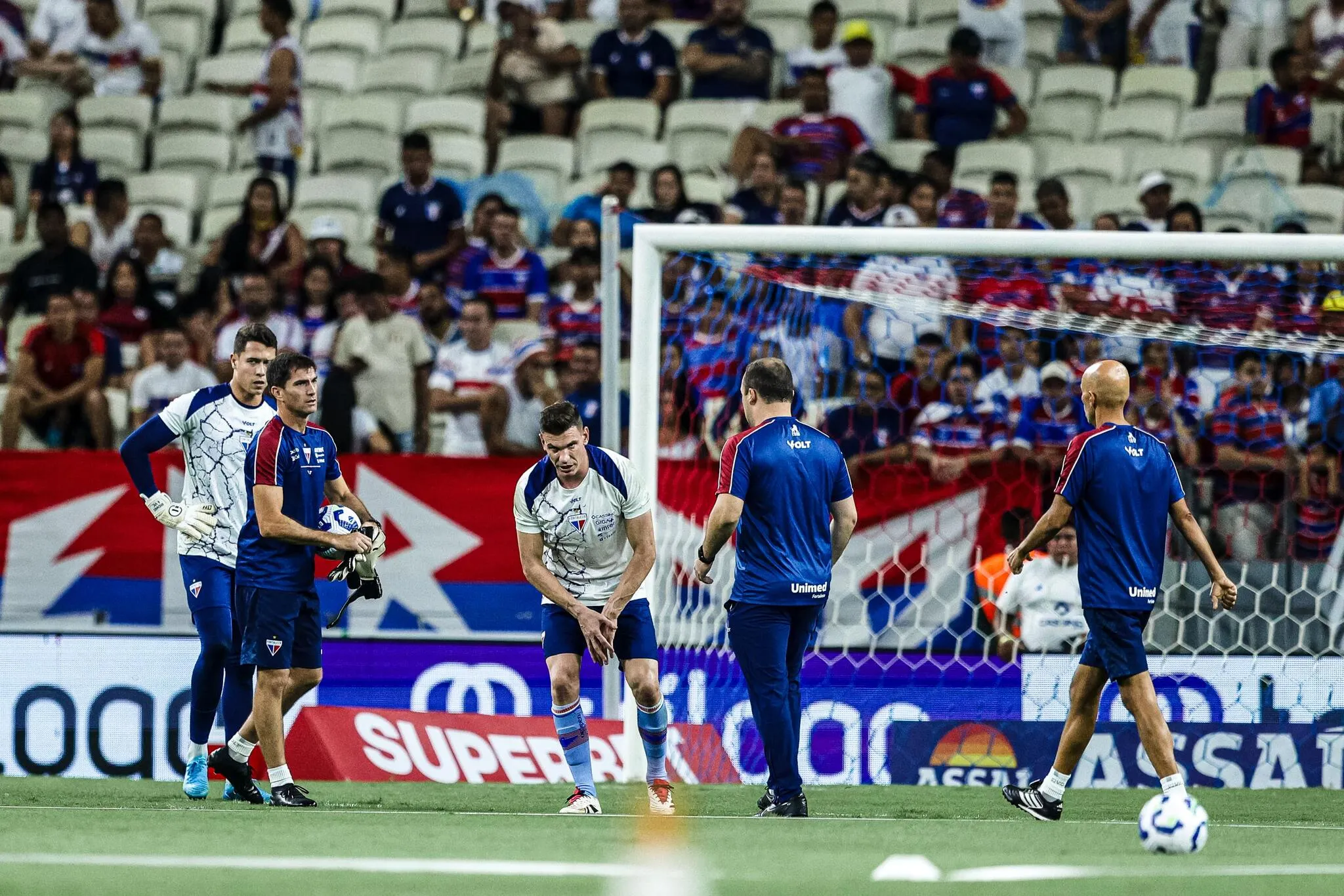 João Ricardo e Brenno se lesionaram no mesmo jogo, em Clássico-Rei pela Série A.