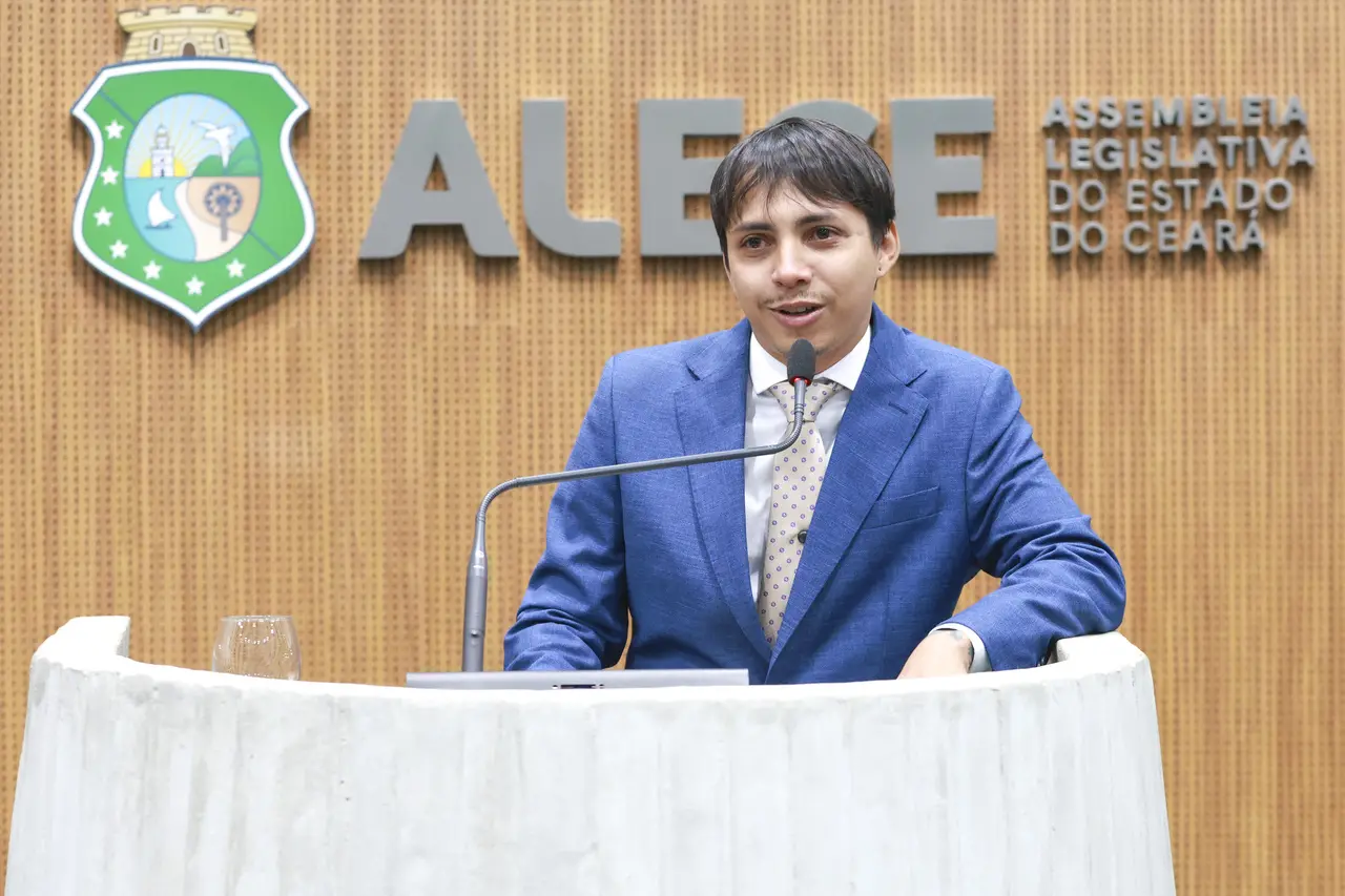 Léo Suricate é o suplente do Psol em exercício