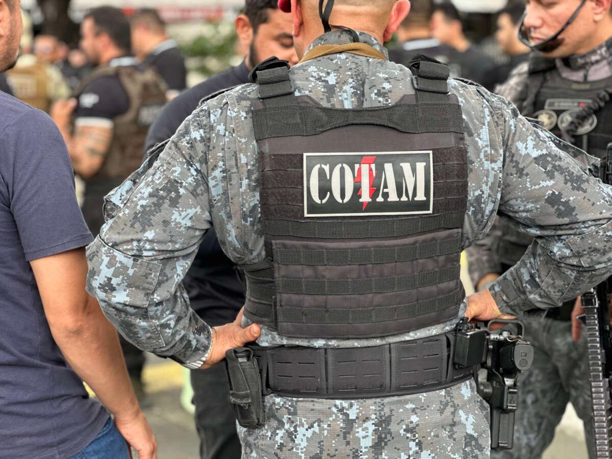 Imagem de agentes de segurança