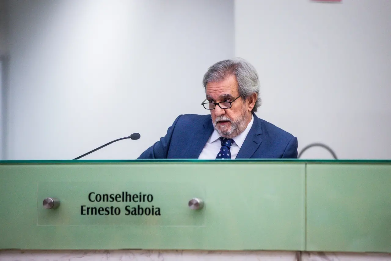 Foto mostra Ernesto Saboia, conselheiro que foi o relator das contas do Governo de 2024
