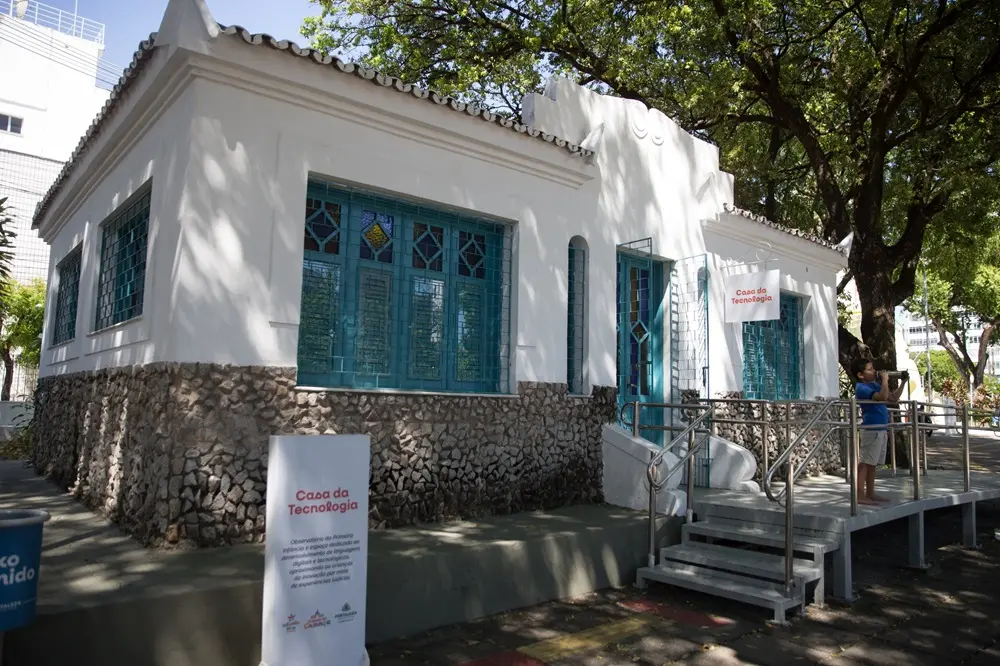 Na imagem, a Casa da Tecnologia, uma das estruturas presentes na Cidade da Criança, equipamento recém-inaugurado pela Prefeitura de Fortaleza
