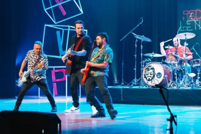 Pedra Letícia faz show em comemoração de 20 anos de trajetória