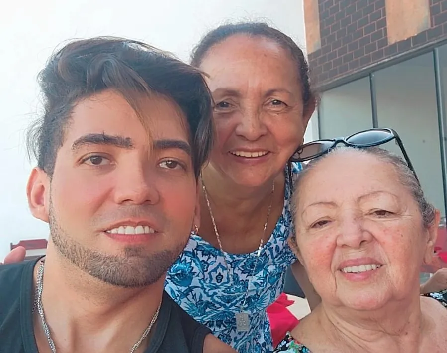 Após reconhecimento da maternidade socioafetiva, Leandro terá o nome das duas mães na certidão de nascimento e na identidade