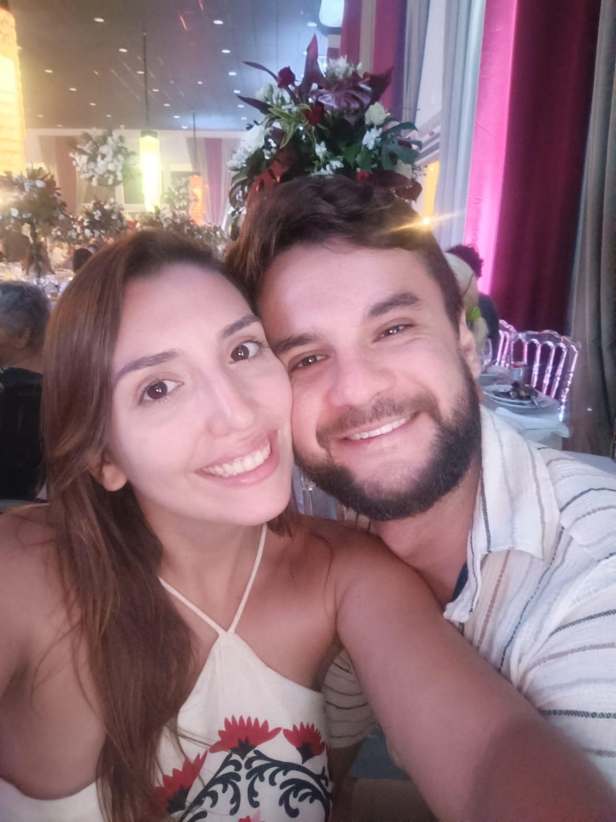 Na imagem, o casal Paulo Othavio e Elena Zuliani, que protagonizou momento de pedido de casamento no fundo do mar de Fortaleza