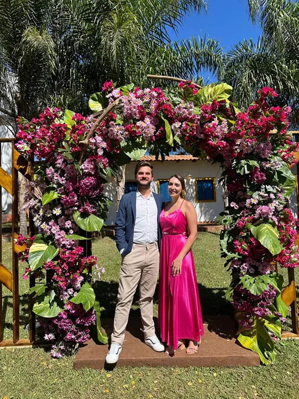 Na imagem, o casal Paulo Othavio e Elena Zuliani, protagonistas de um pedido de casamento no fundo do mar de Fortaleza