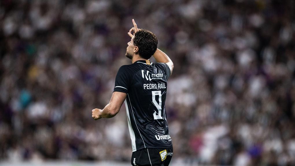 Pedro Raul em ação pelo Ceará