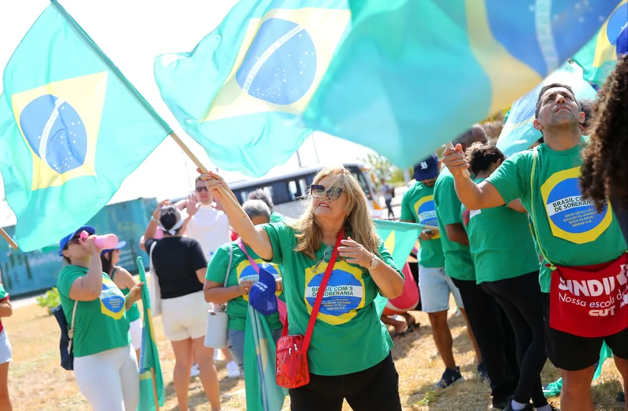 Grito dos Excluídos na Praia do Futuro, em Fortaleza