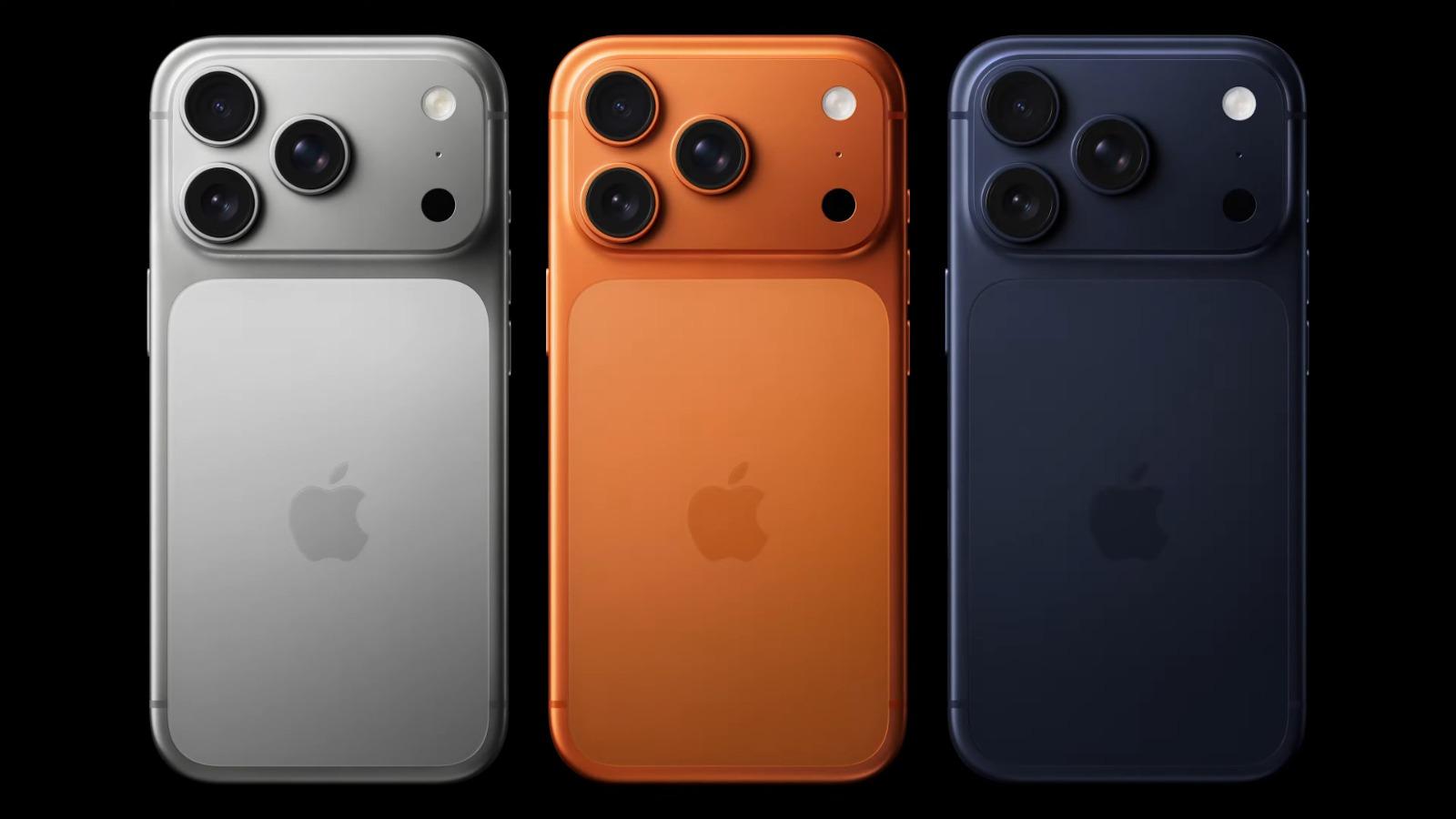 Modelos do novo iPhone 17 Pro, entre elas na nova cor laranja, a tradicional grafite e azul