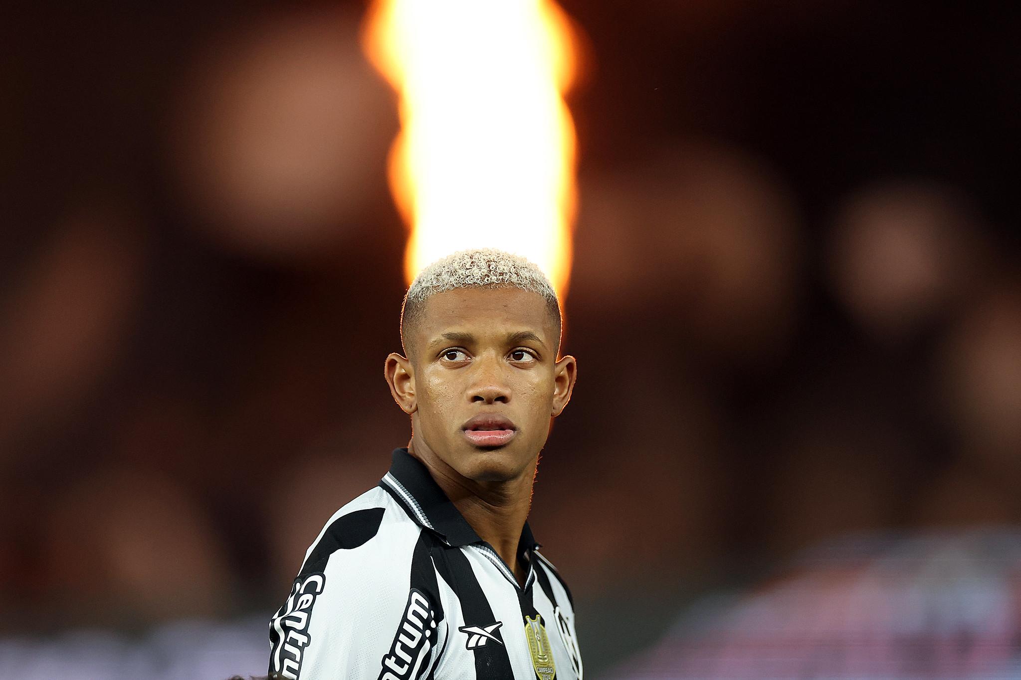 Danilo em ação pelo Botafogo