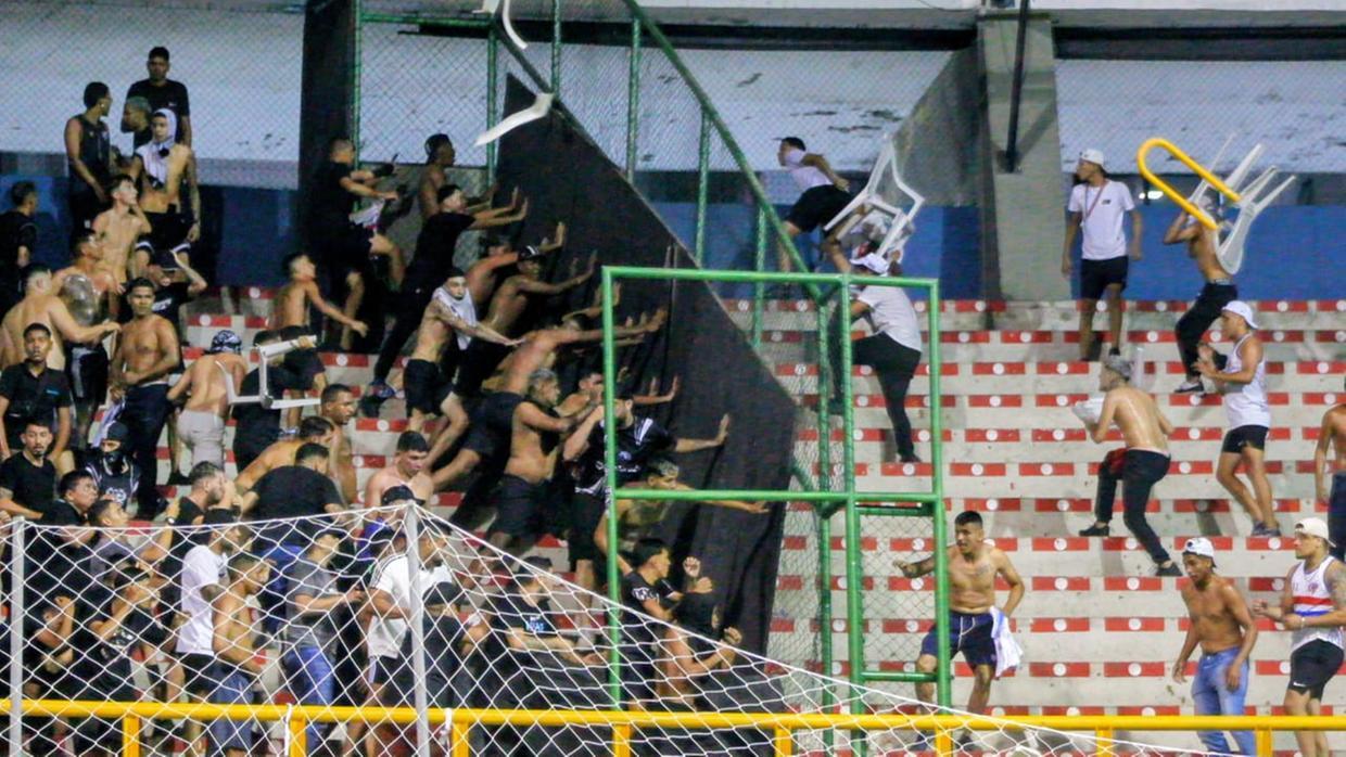 Briga no Clássico-Rei do Futsal