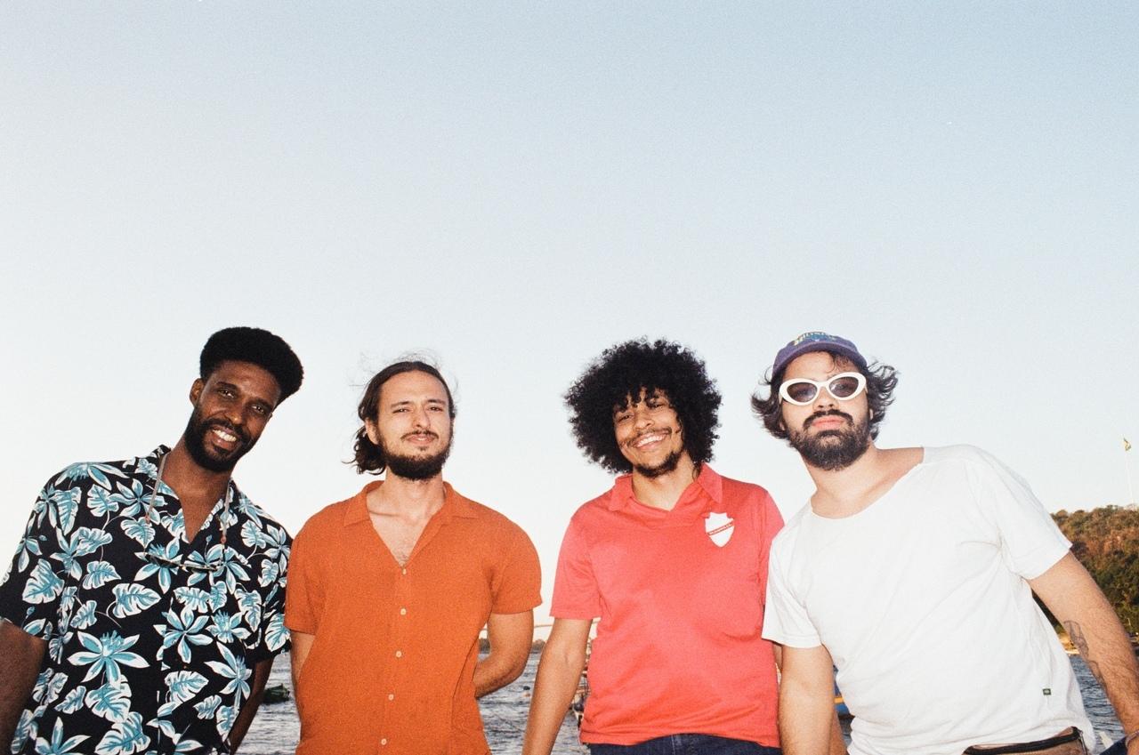 Banda goiana Boogarins, de rock psicodélico, apresenta repertório do álbum mais recente no Anfiteatro Sérgio Motta, no Dragão do Mar
