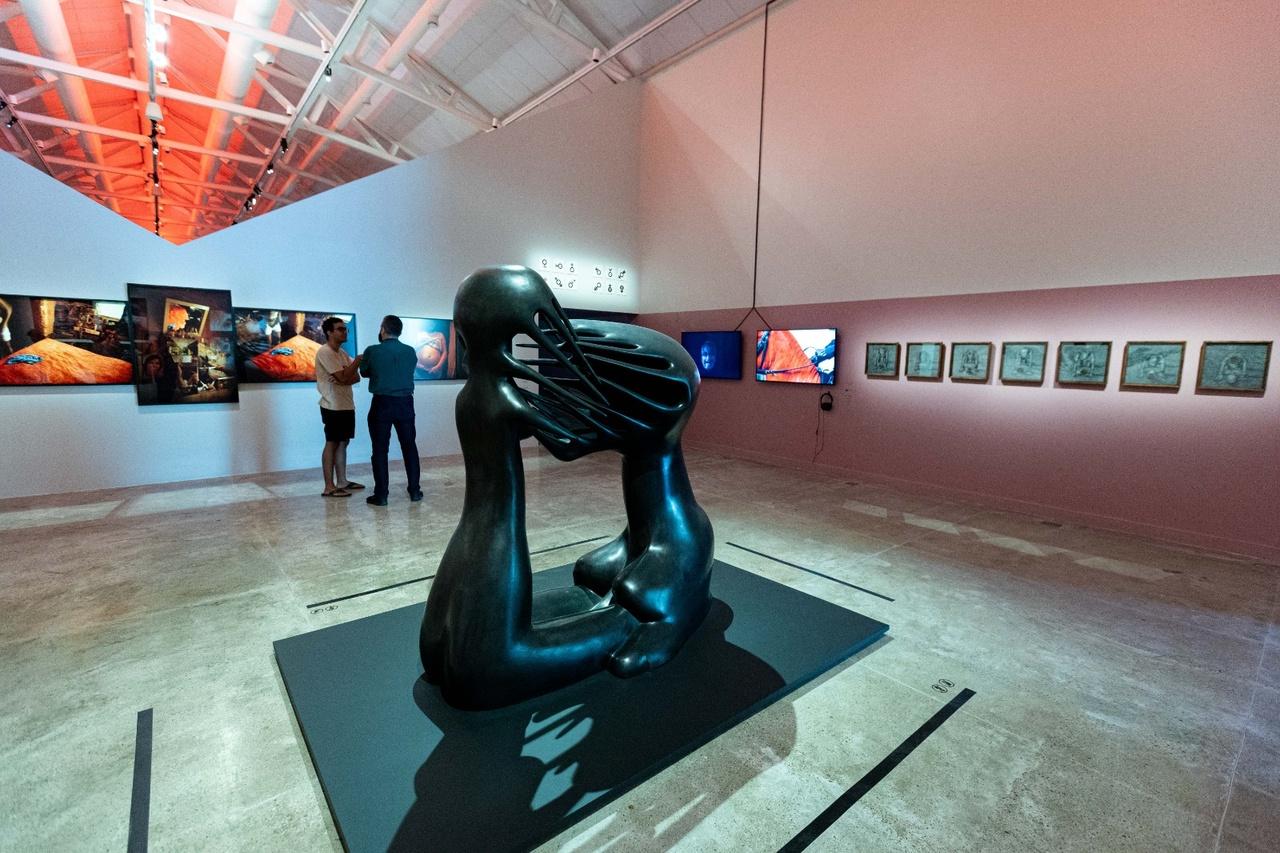 Escultura 'O impossível', de Maria Martins, datada da década de 1940, é destaque da primeira sala