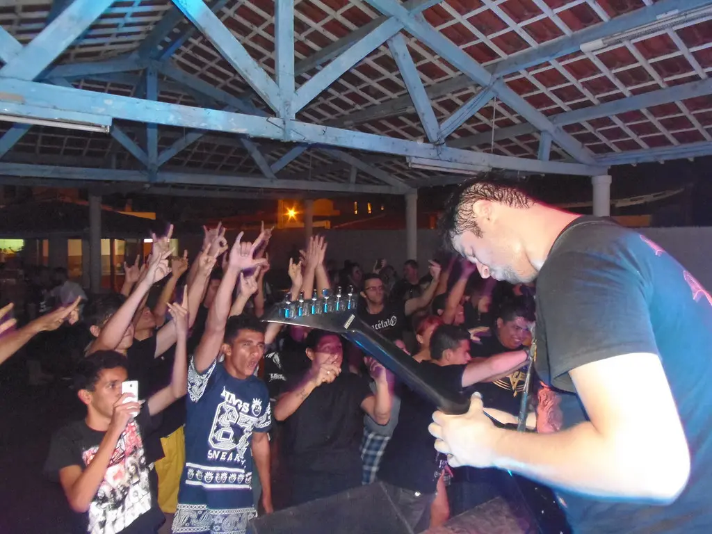 Registro histórico de show do Festival Humaitá Rock