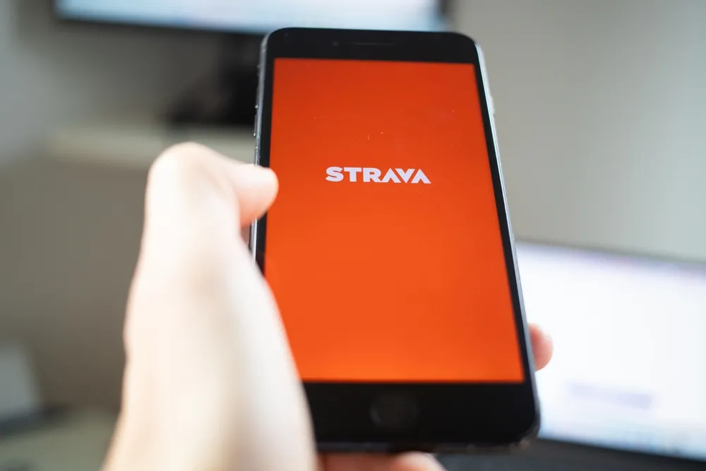 Strava é usado para registrar treino e incentivar relação entre seguidores da plataforma.
