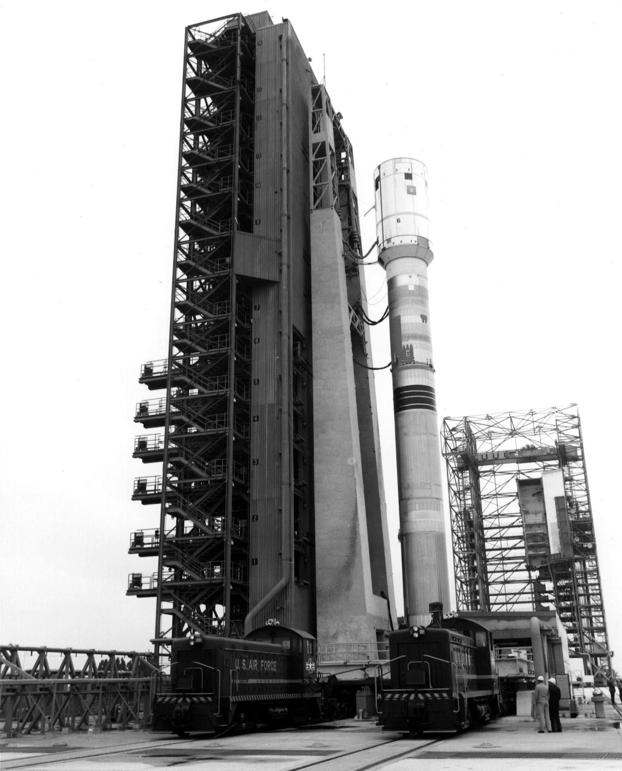 Imagem mostra o foguete que levou uma das sondas para o espaço.