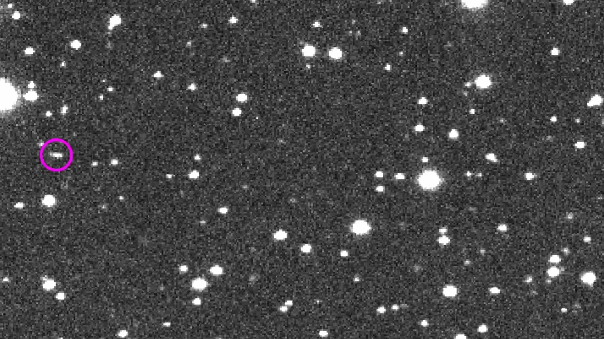 Imagem do possível planeta anão Quaoar.