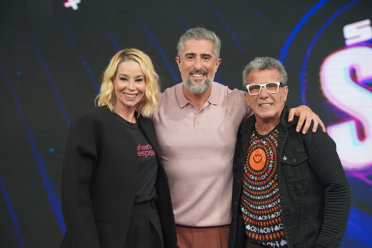 Danielle Winits e Eri Johnson, disputaram o quadro Sobe o Som contra atrizes de Vale-Tudo.