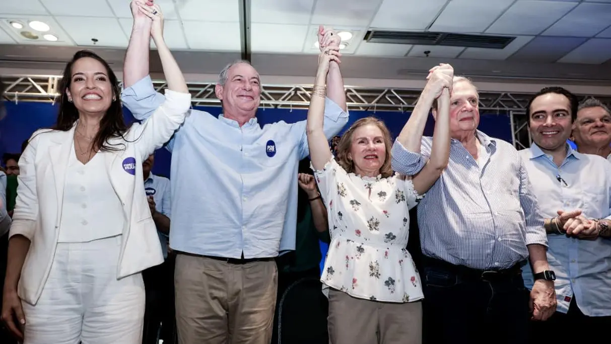 Giselle Bezerra, Ciro Gomes, Renata Jereissati, Tasso Jereissati e Ozires Pontes em ato político do PSDB.