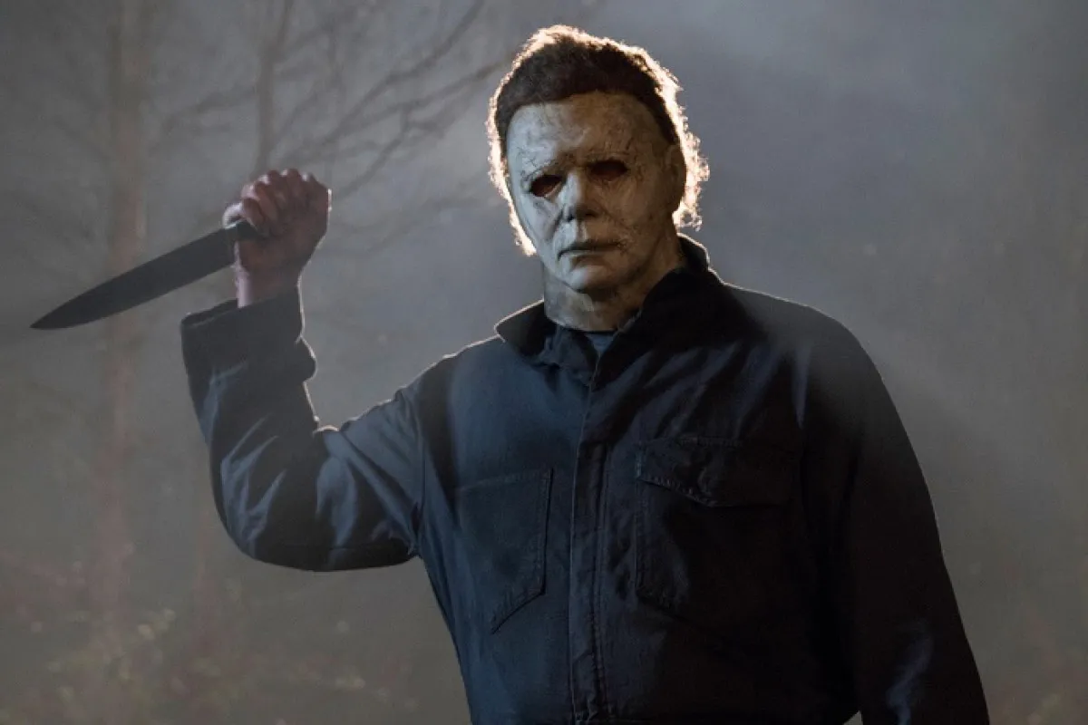 Filme clássico com Mike Myers está disponível no streaming Netflix.