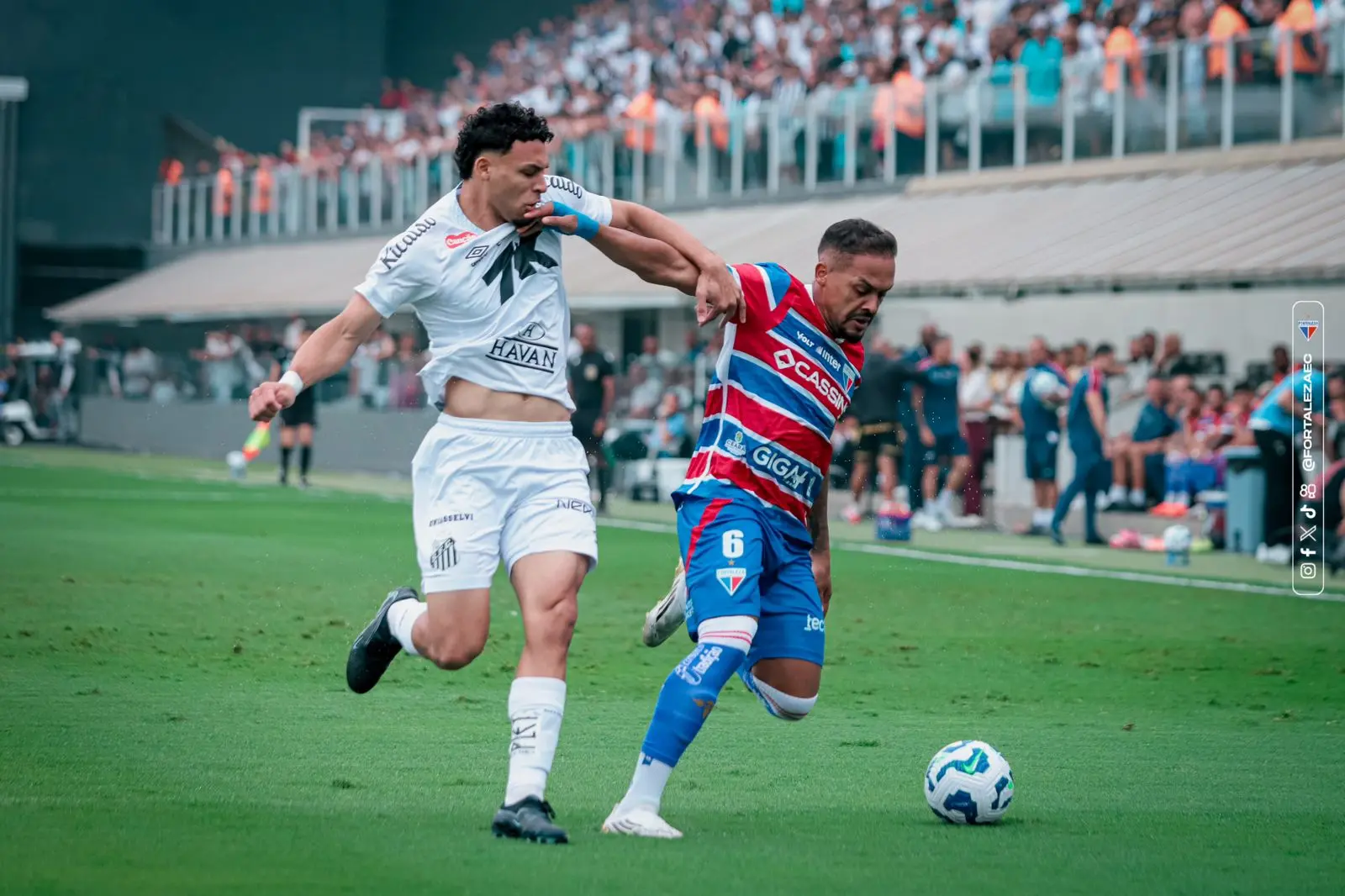 Bruno Pacheco durante Santos x Fortaleza