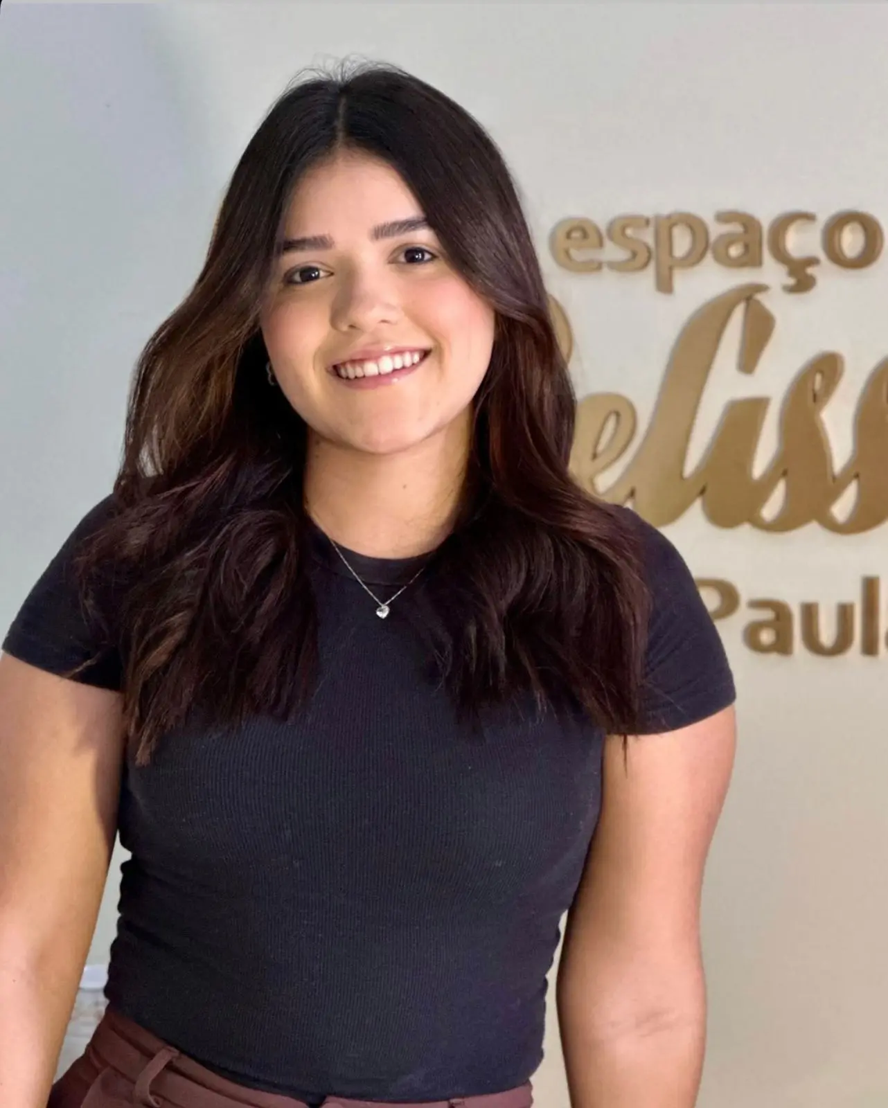 foto de jovem sequestrada pelo ex-companheiro da tia em Jaguaribe.