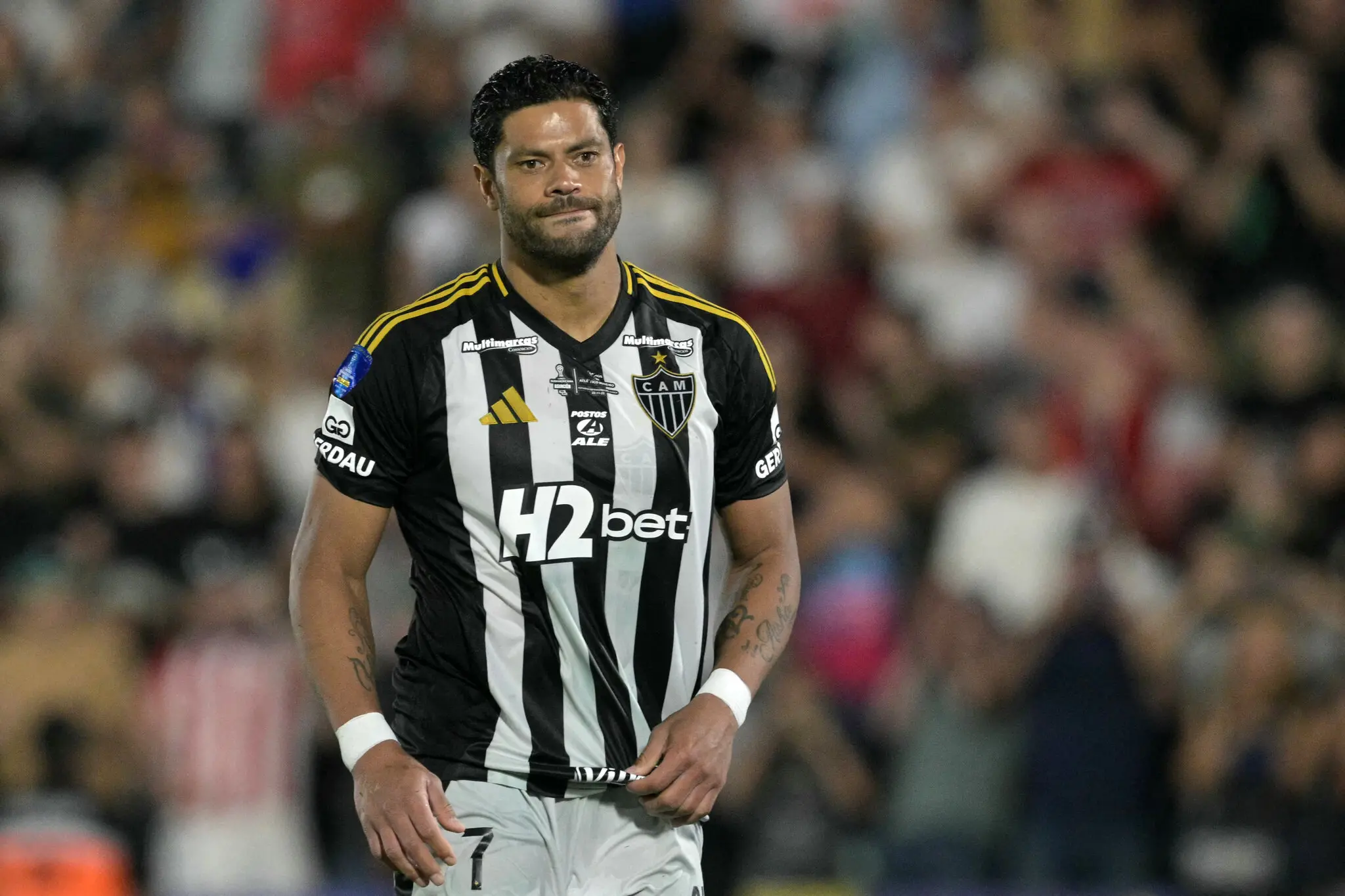 Hulk lamenta em jogo do Atlético-MG