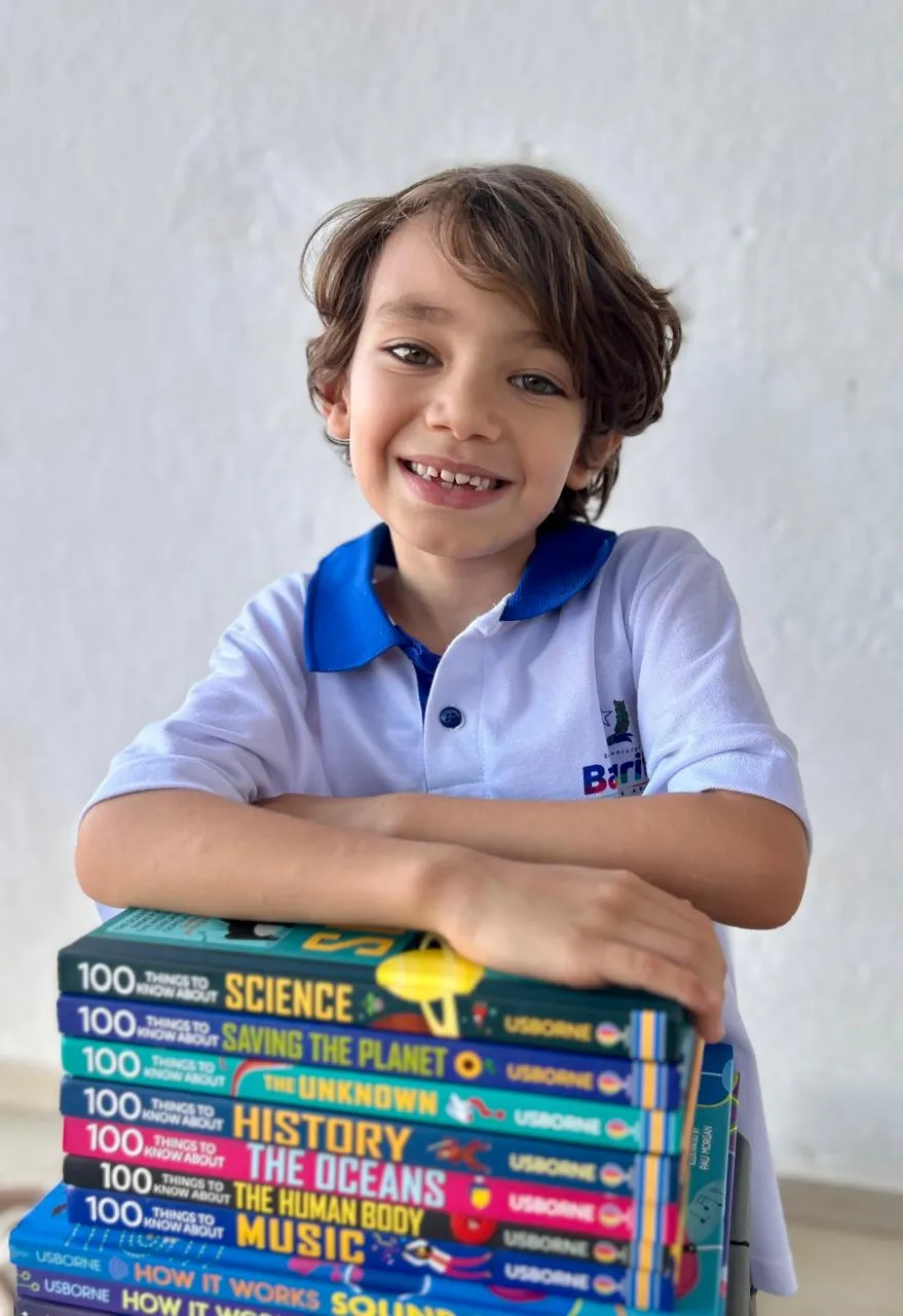 Augusto aprendeu a ler aos 2 anos de idade