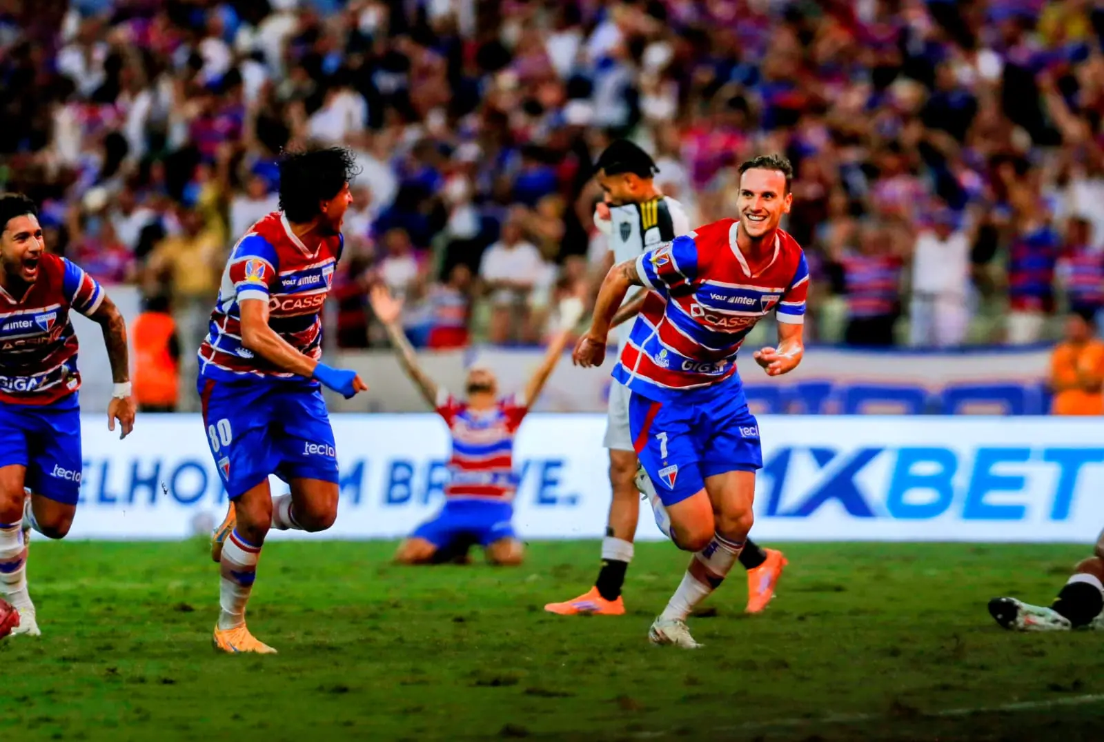Foto de Pochettino, jogador do Fortaleza