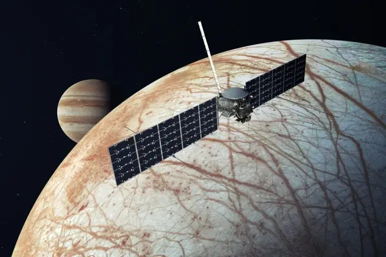 Europa Clipper. Imagem usada em matéria sobre as luas do Sistema Solar.