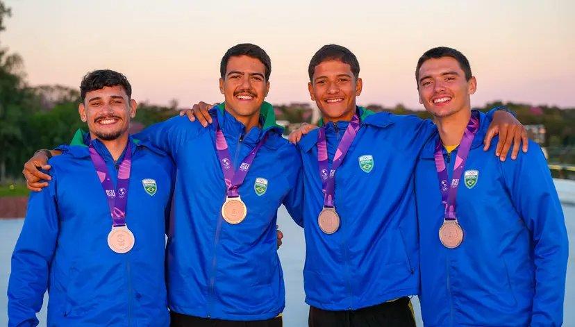 Atletas do remo brasileiro homenageados pelo COB