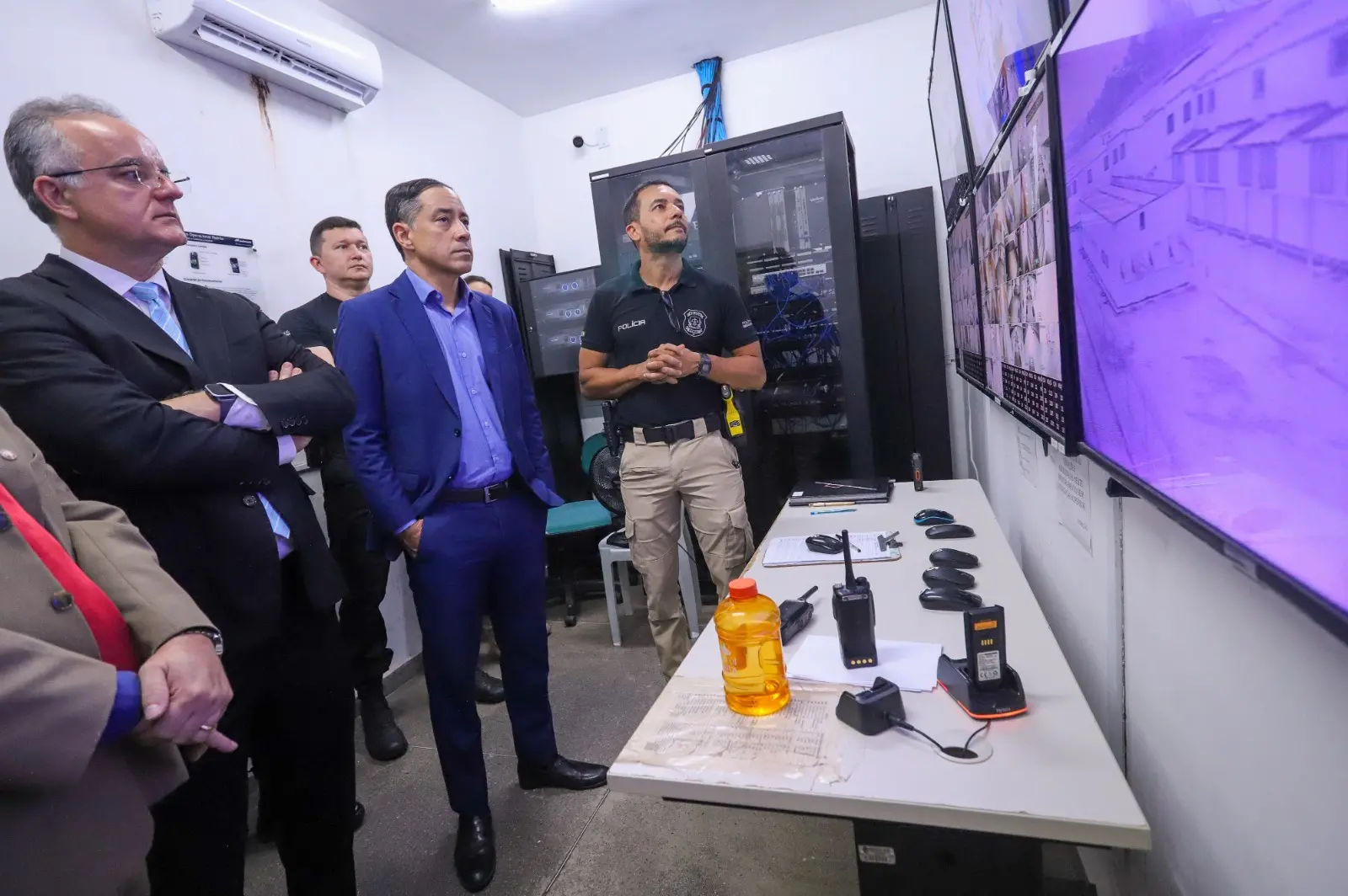 Imagem mostra tecnologia em presídio de Awuiraz.