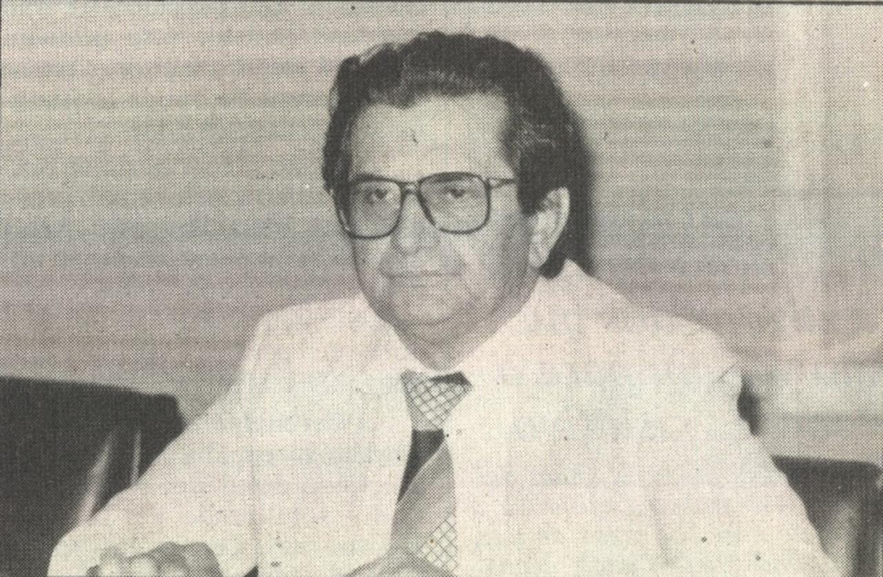 Foto do deputado estadual João Viana de Araújo em 1995.