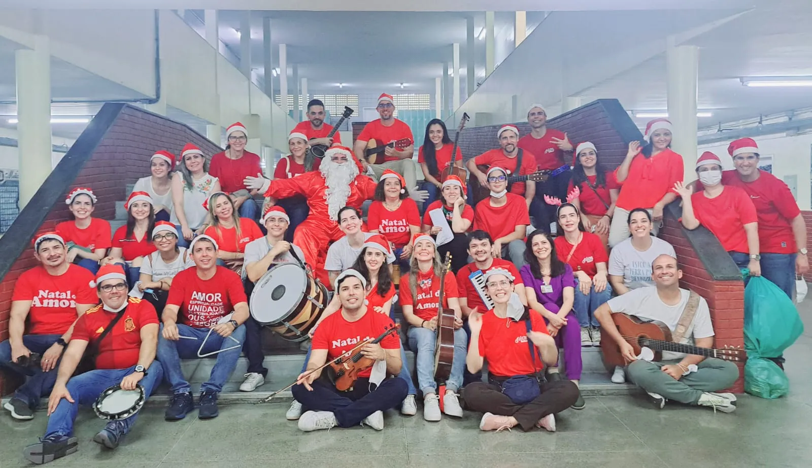 Equipes se dividem para visitar as diferentes instituições de saúde da cidade.
