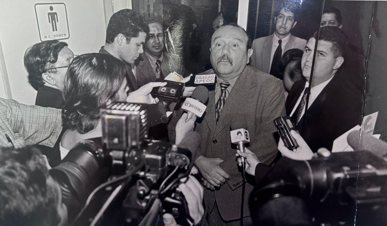 Fernando Hugo durante coletiva de imprensa.