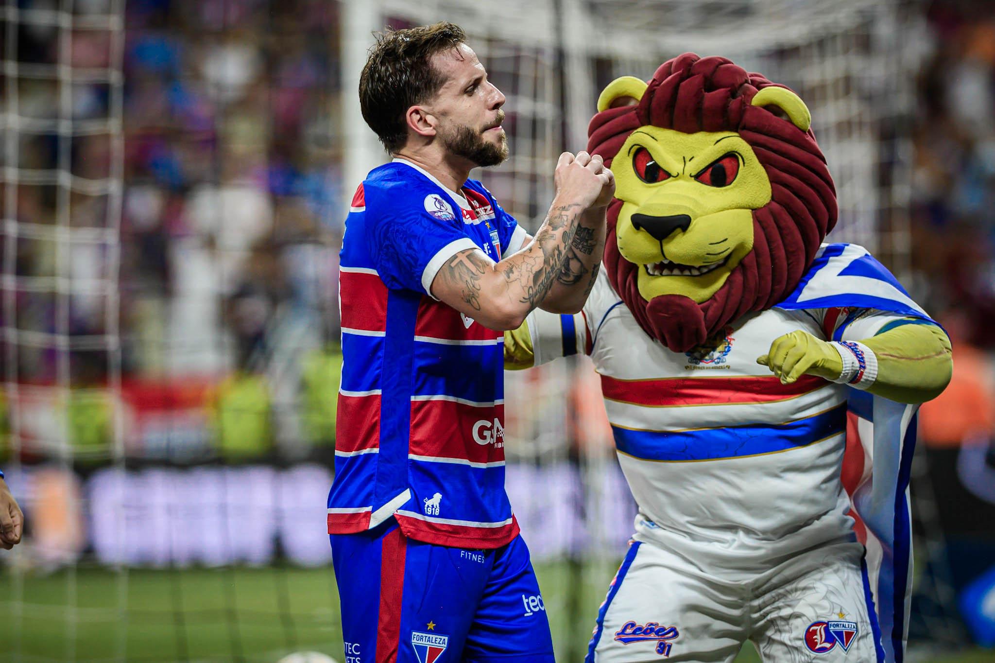 Foto de Lucas Sasha, que recebeu sondagem de time da Série A e Fortaleza tenta manter volante