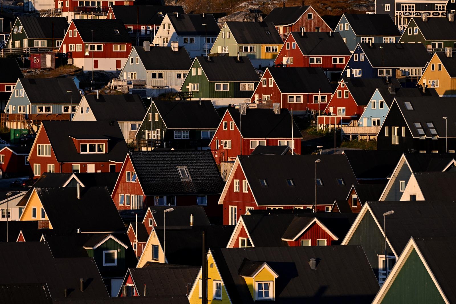 Casas na Dinamarca. Imagem usada em matéria onde Governo Trump avalia uso de força para tomar Groenlândia.