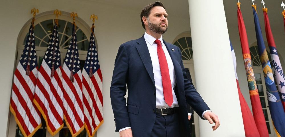 JD Vance sai da Casa Branca