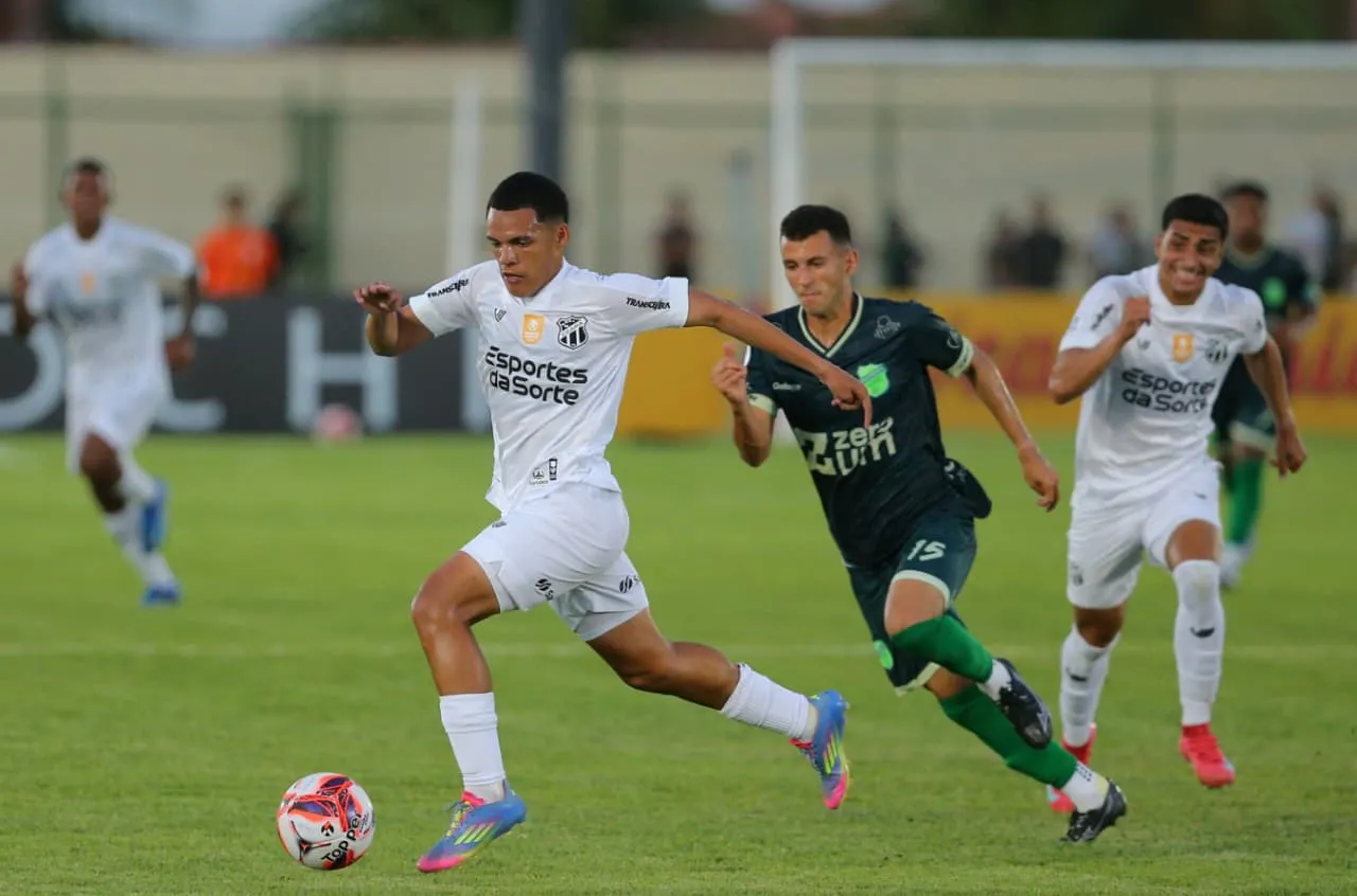 Melk foi um dos destaques do Ceará no jogo