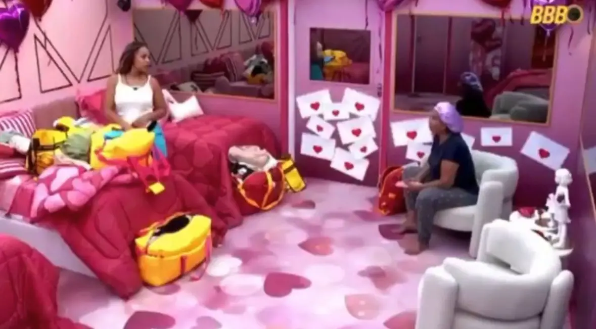 Conversa de Solange Couto com Sol Vega. Imagem usada em matéria sobre comentário da atriz no BBB26 sobre benefício social, Bolsa Família.