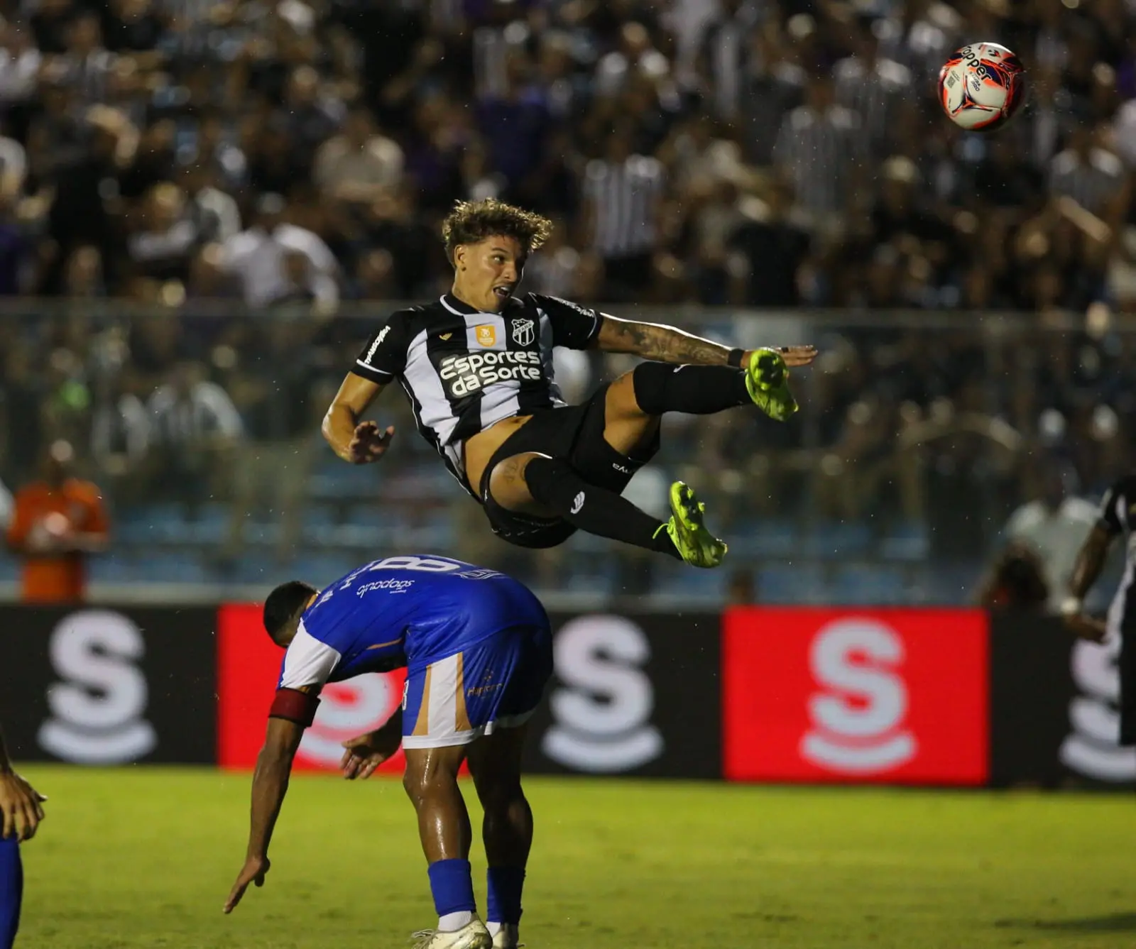 Lucca em ação pelo Ceará