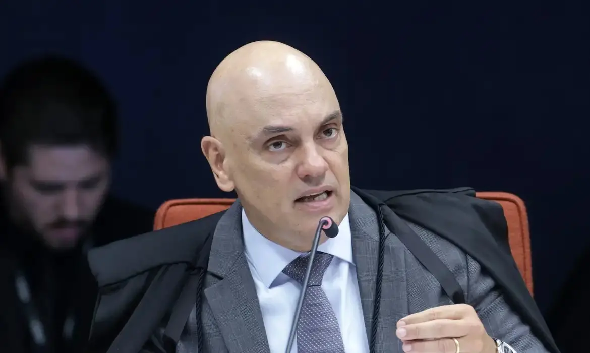 Moraes durante sessão no STF.