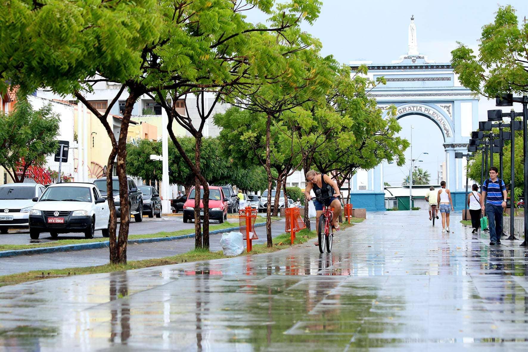 Foto do Boulevard do Arco, em Sobral, no Ceará.