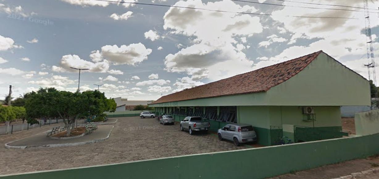 Foto da fachada da Prefeitura de Assaré, no interior do Ceará.