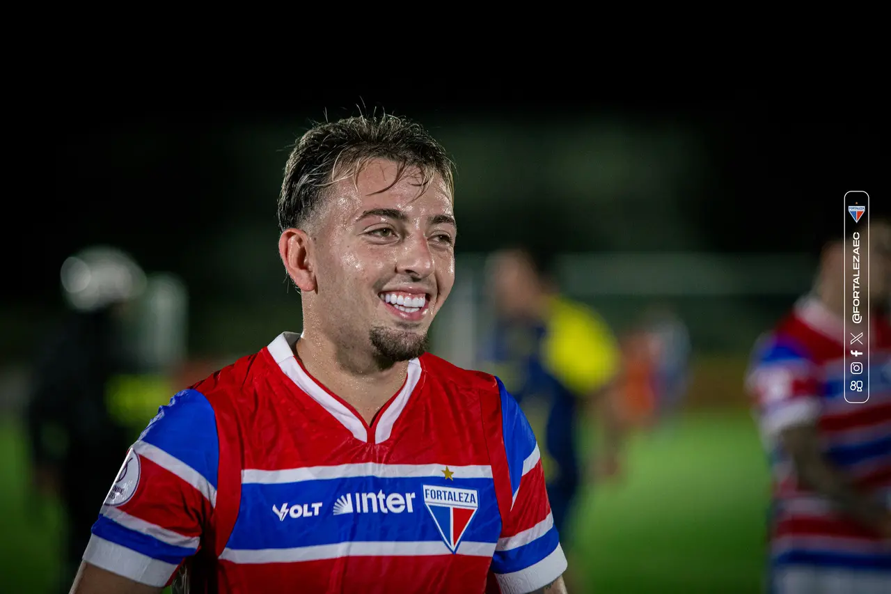 Atletas do Fortaleza em ação