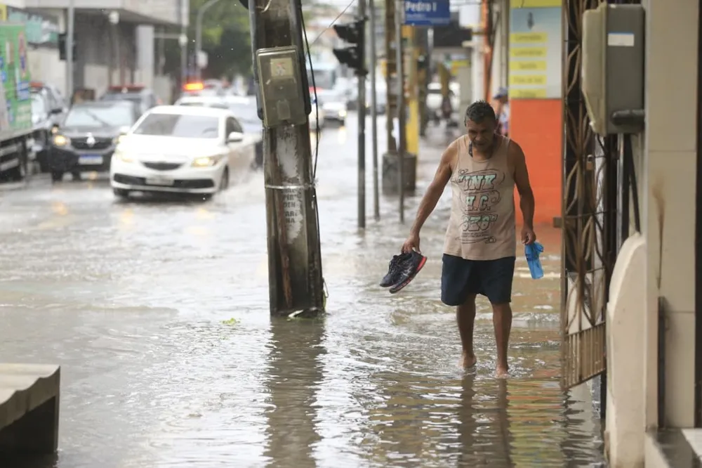O monitoramento da Defesa Civil considera também áreas de alagamentos