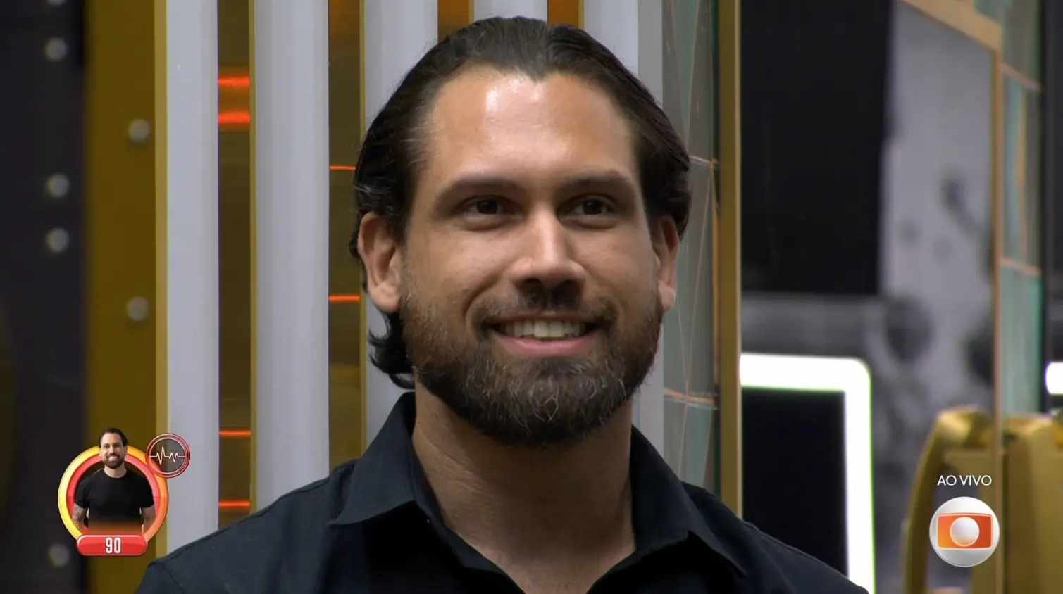 Brigido durante o programa ao vivo;