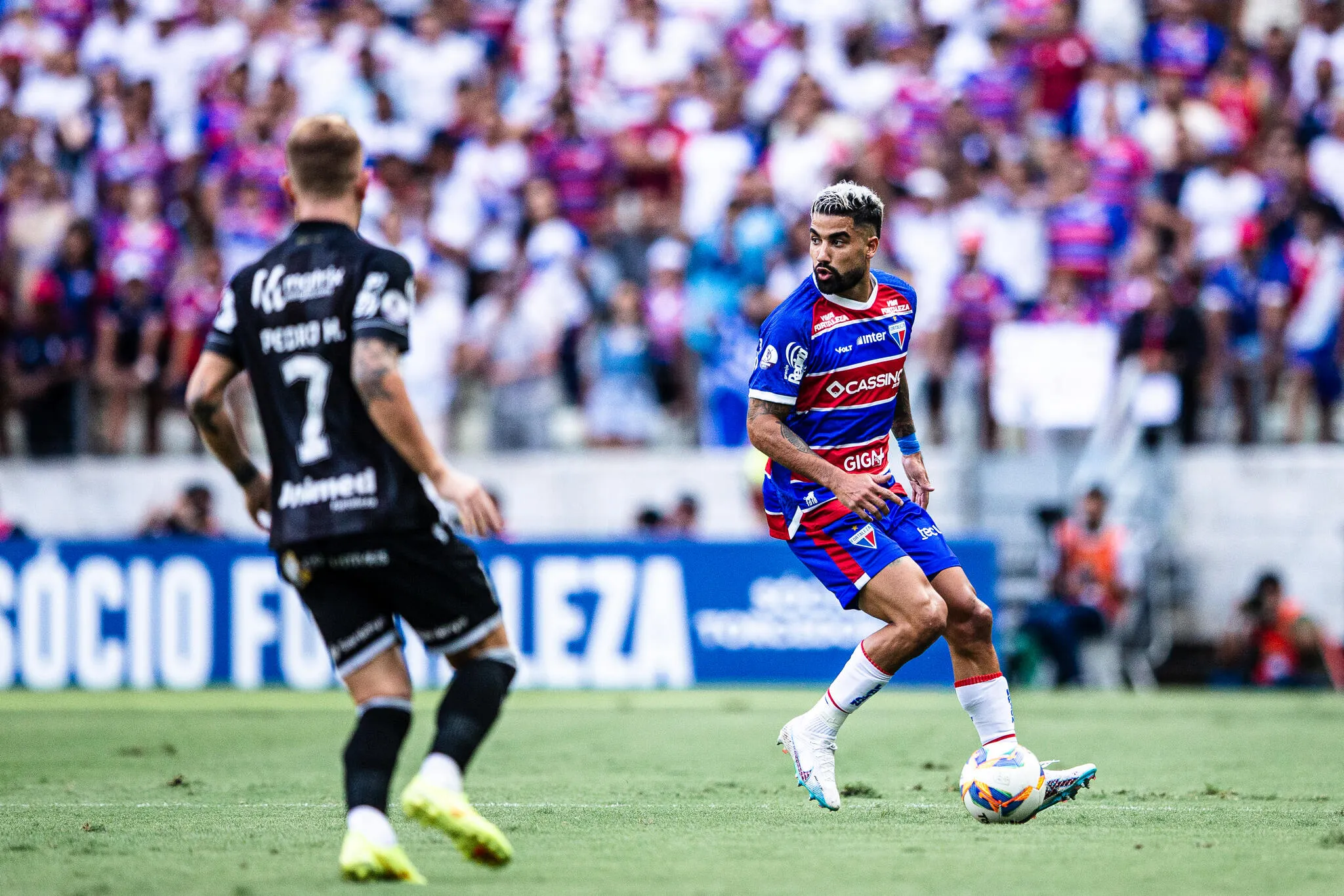 Brítez durante o Clássico-Rei entre Ceará e Fortaleza