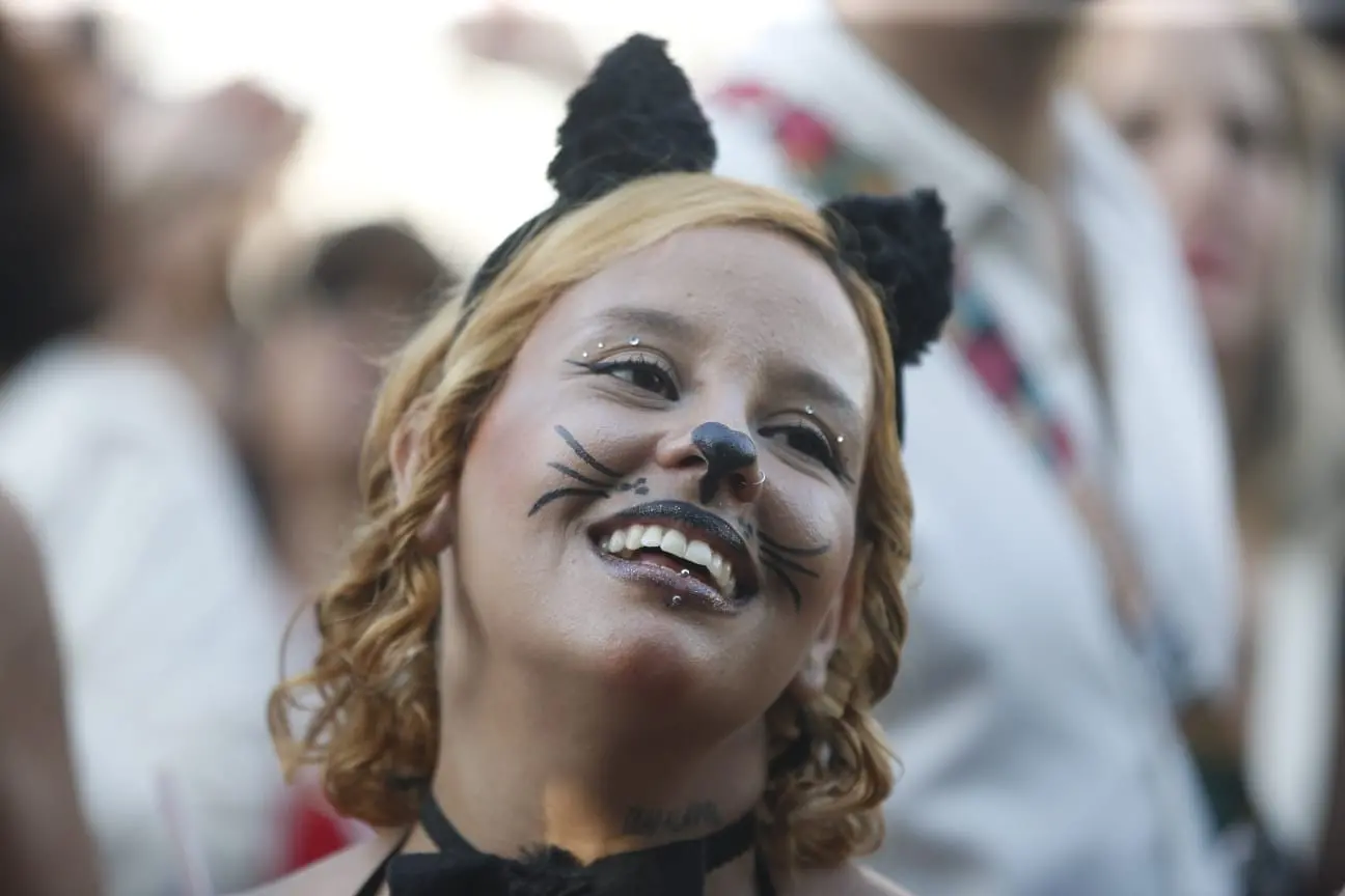 foto de foliões no carnaval de fortaleza.